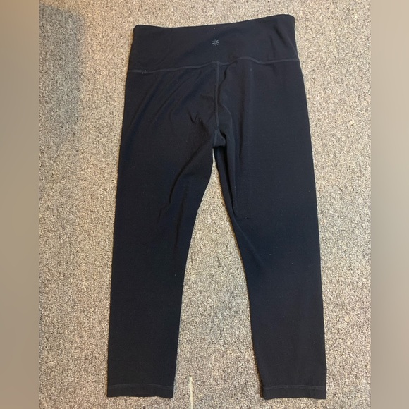 Athleta Black Capri Leggings Women’s Size Medium - Picture 2 of 6